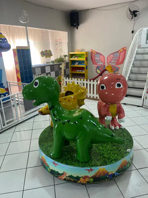 Carrossel de dinossauros